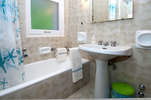 Villa Mael:Il bagno della stanza Silenziosa  - The bathroom of the Silent room